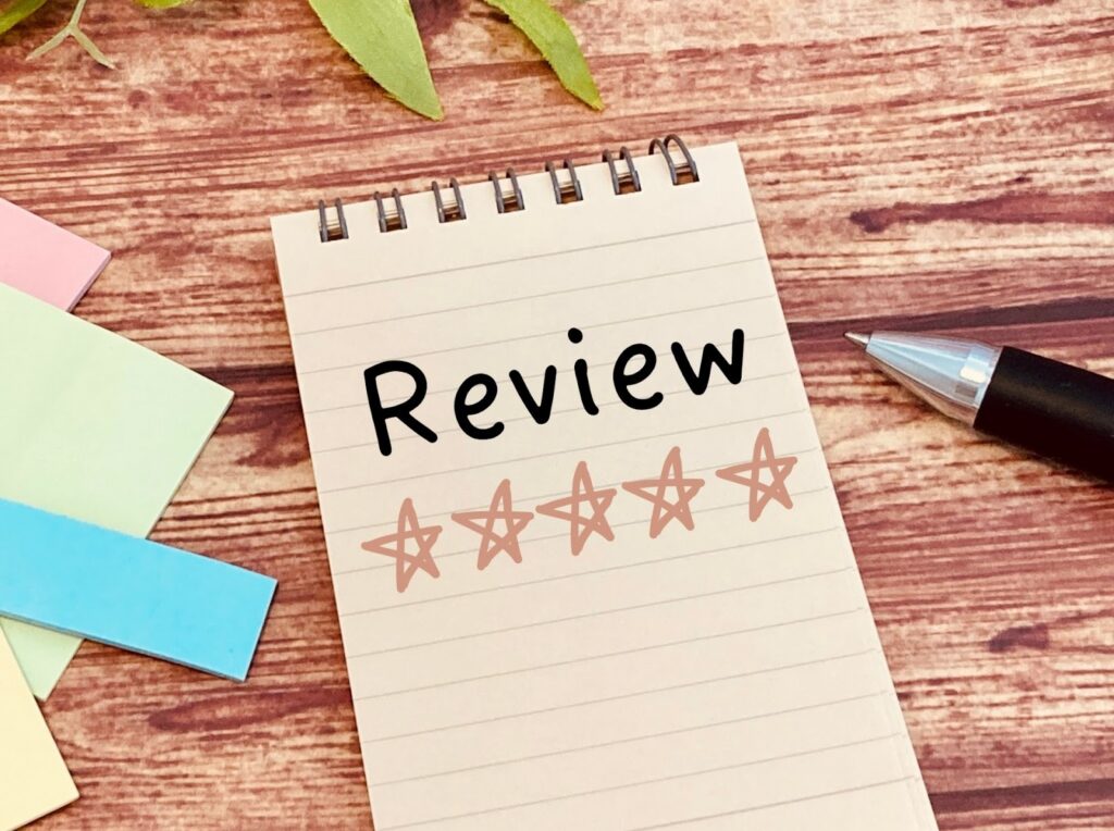 Reviewと書かれたメモ